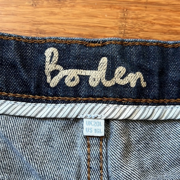 Boden Boot Cut Jeans - Picture 2 of 3
